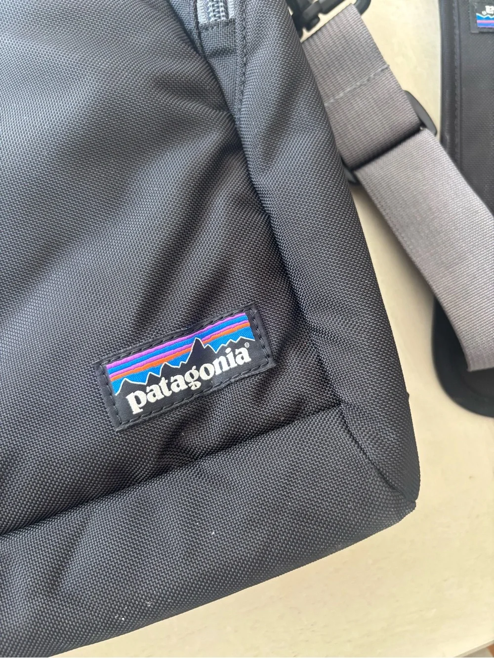 Patagonia Messenger bag new